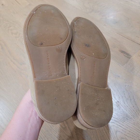 Lucky Brand‎ Elafina Loafers Flats Shoes Size 6.5 Taupe Leather - Picture 4 of 4